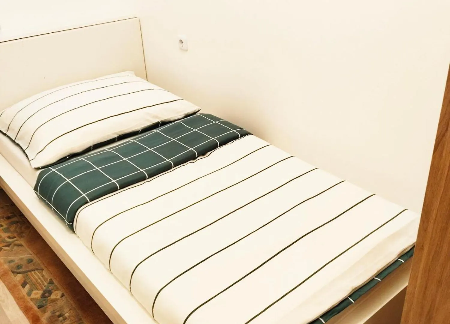 Favorit-Rooms Direkt Metro-U1 Best Connection To Centralstation And City-Center Bécs Hostel